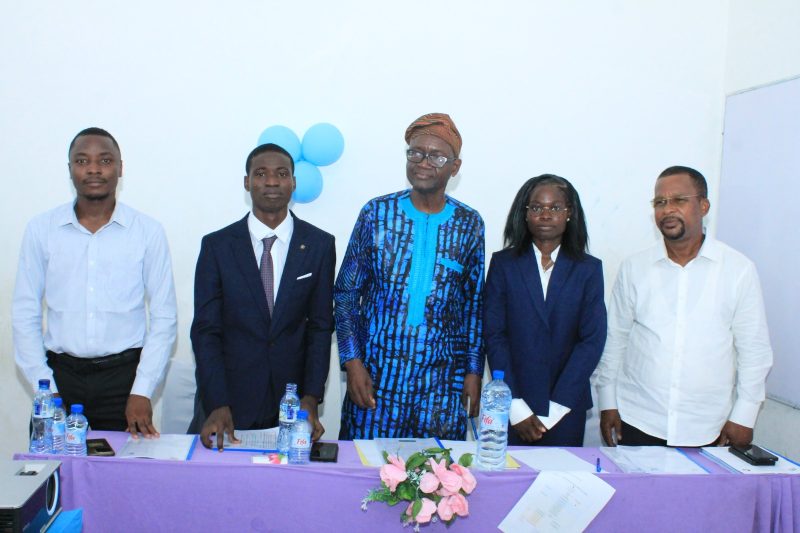 Mahouna Paul-Marie Rosario GANDONOU dans un contexte de formation informatique